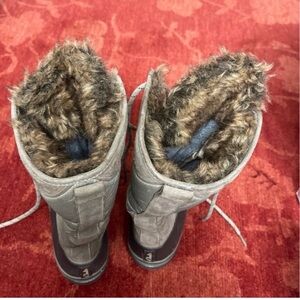 Clarks Women Snow Boots Muckers Storm, Waterproof.